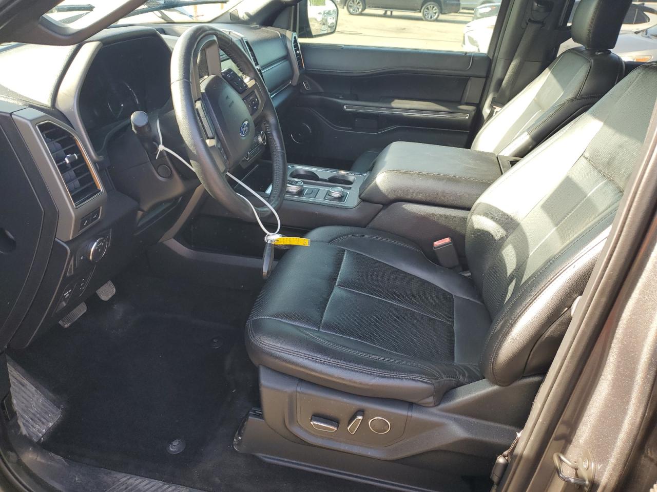 Ford Expedition Xlt Image 13