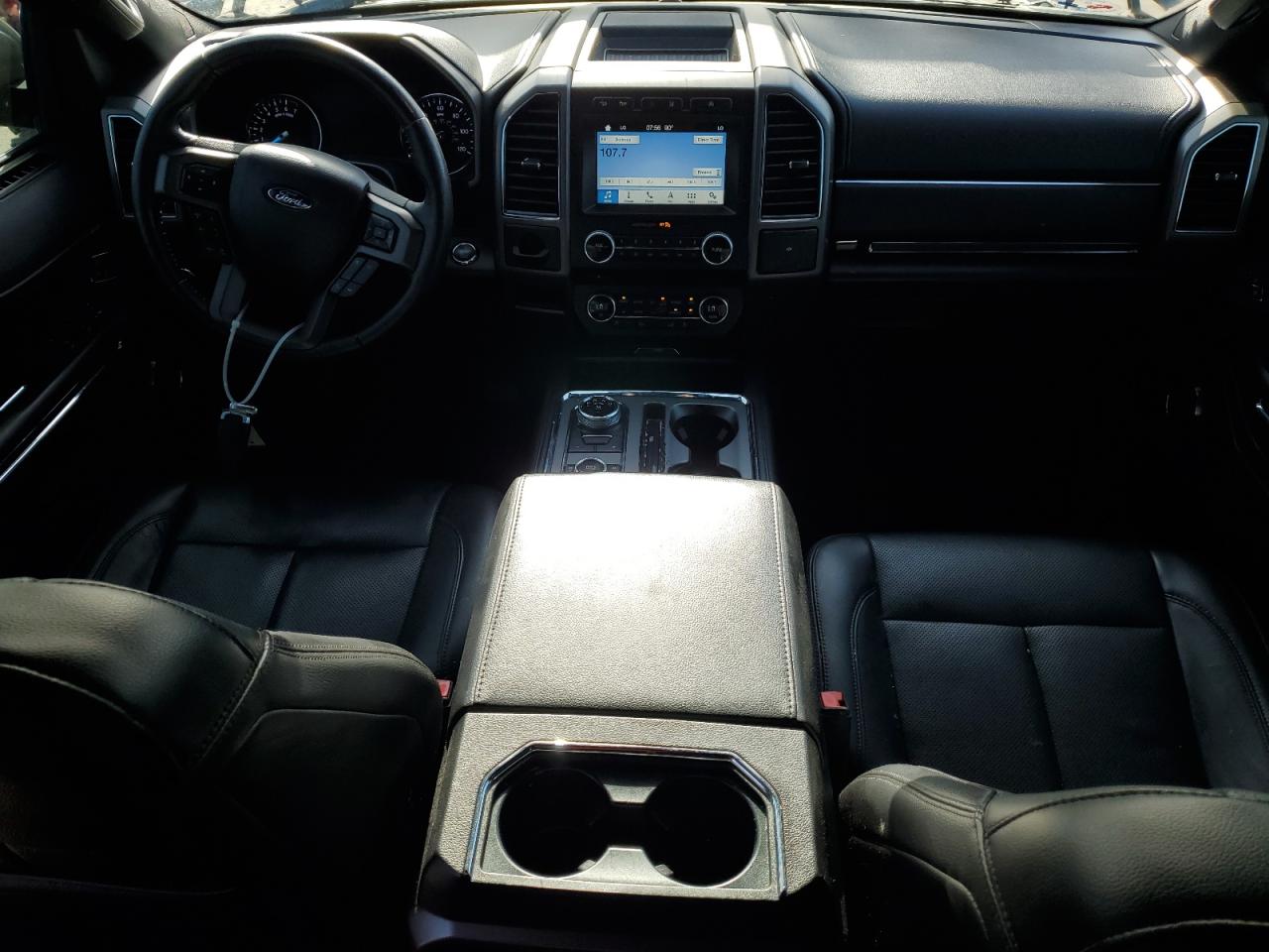 Ford Expedition Xlt Image 9