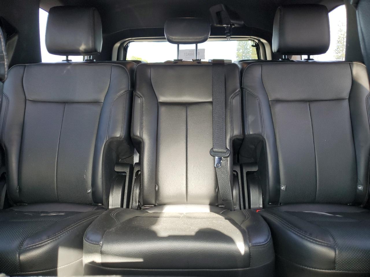 Ford Expedition Xlt Image 8