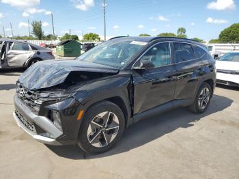  Salvage Hyundai TUCSON