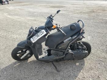 Salvage Yamaha Scooter