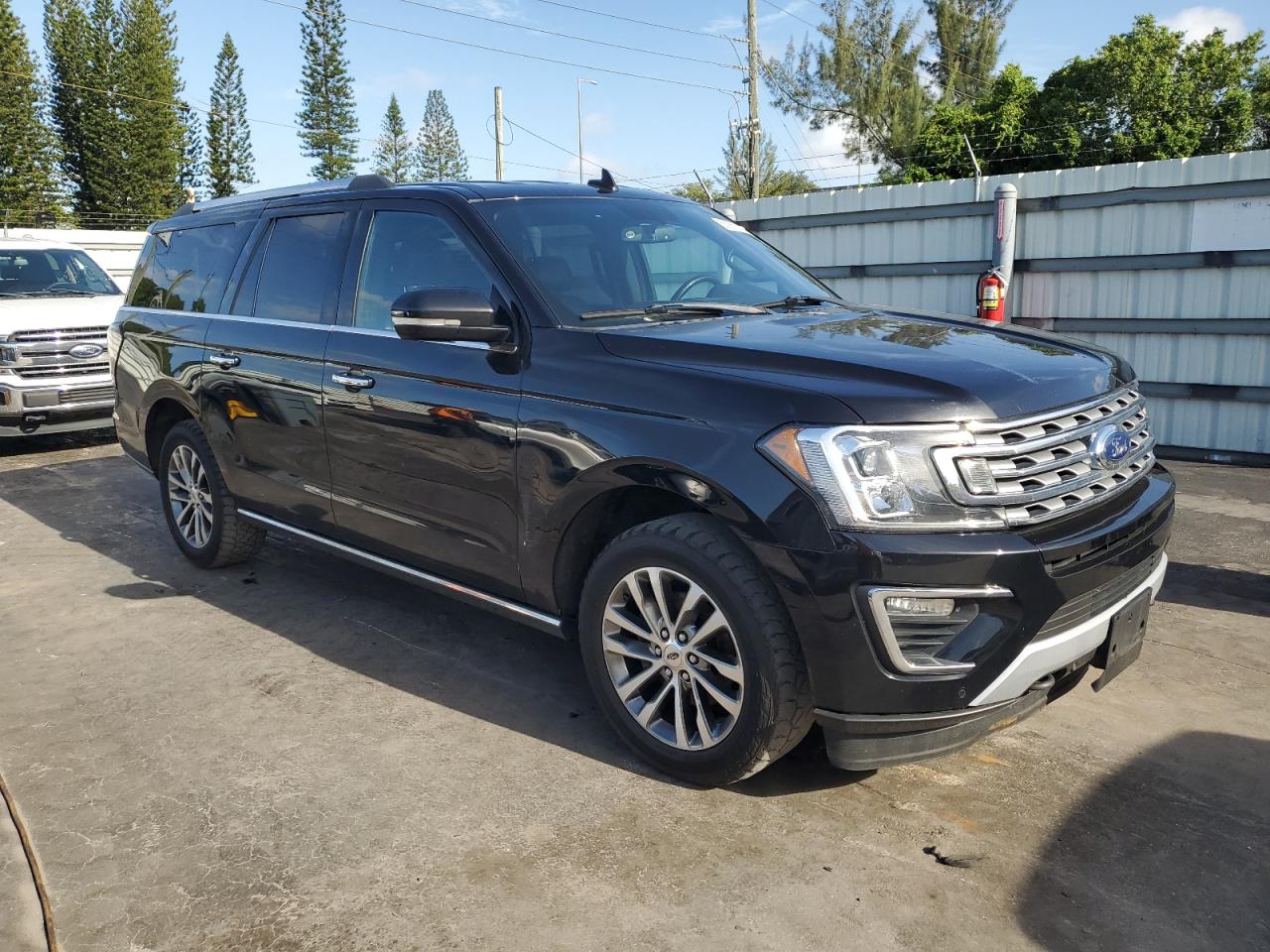 Ford Expedition Max Limited Image 5