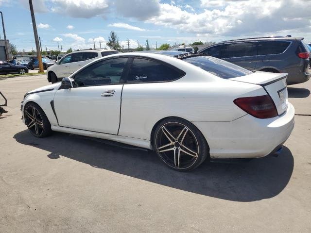 Mercedes-Benz C-Class 350 Image 11