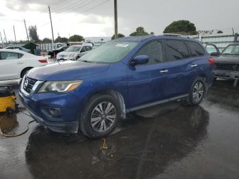  Salvage Nissan Pathfinder