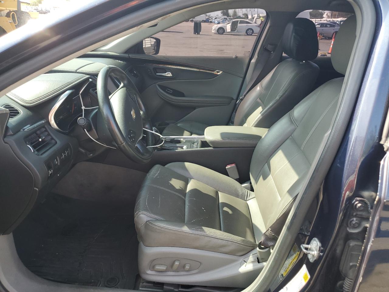 Chev Impala Lt Image 9