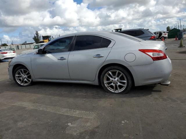 Nissan Maxima S Image 10