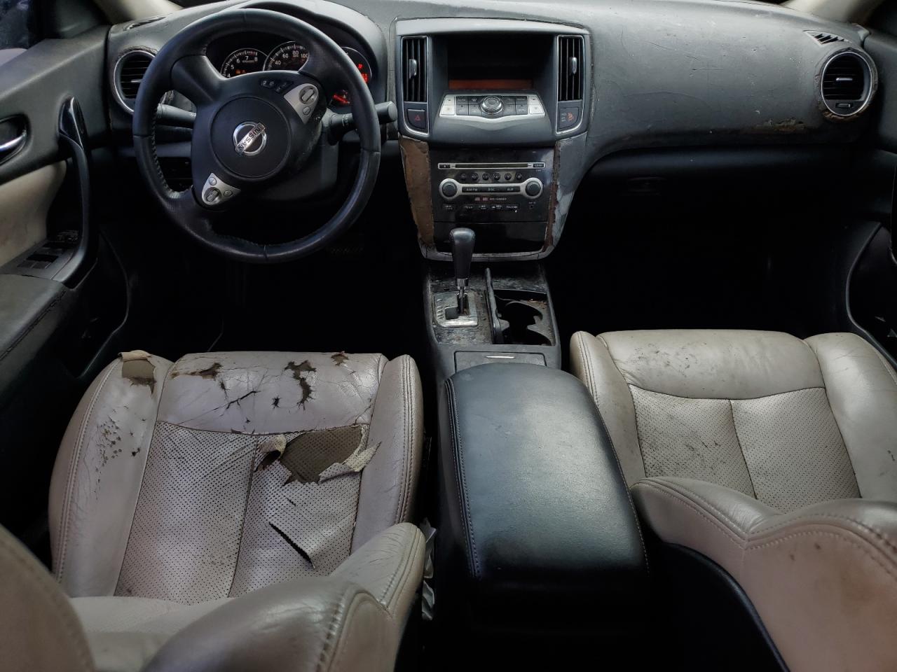 Nissan Maxima S Image 5