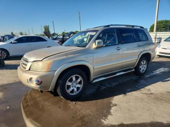  Salvage Toyota Highlander
