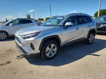 Salvage Toyt RAV4