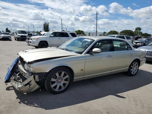  Salvage Jaguar Xj8