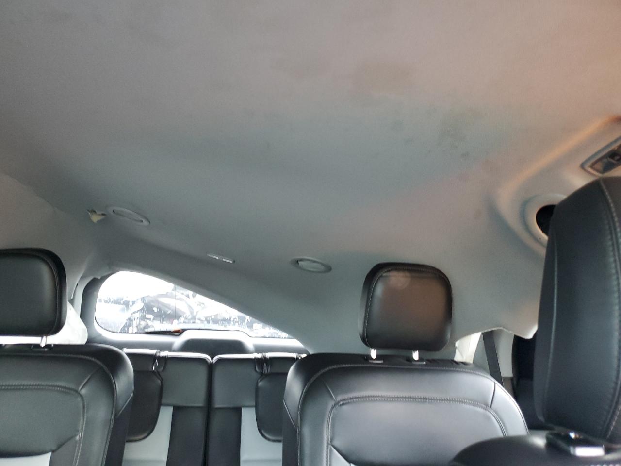 Ford Explorer Xlt Image 13