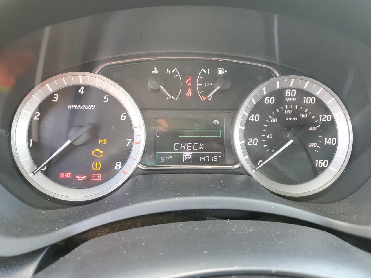 Nissan Sentra S Image 8