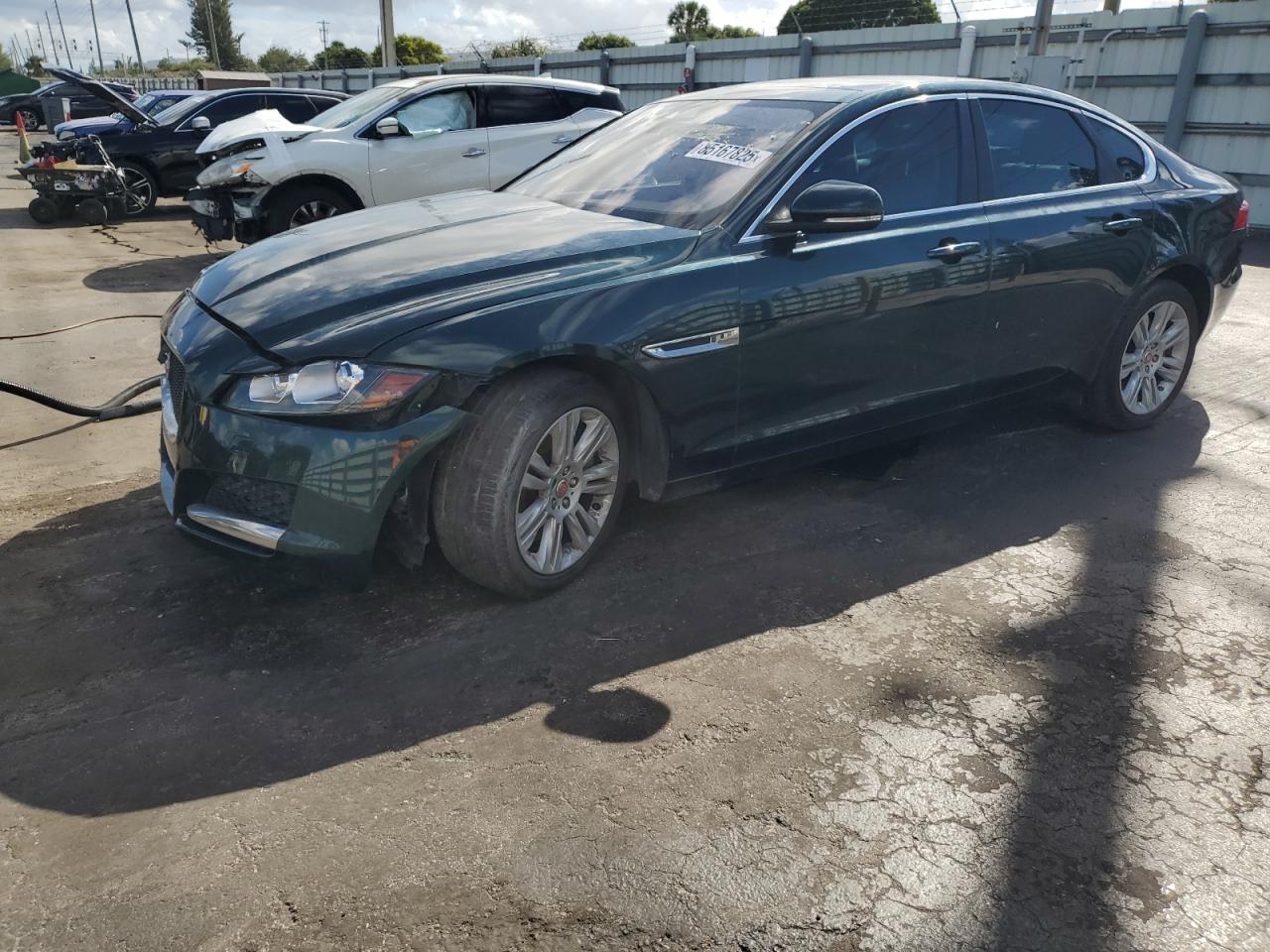 Jaguar XF Premium Image 1