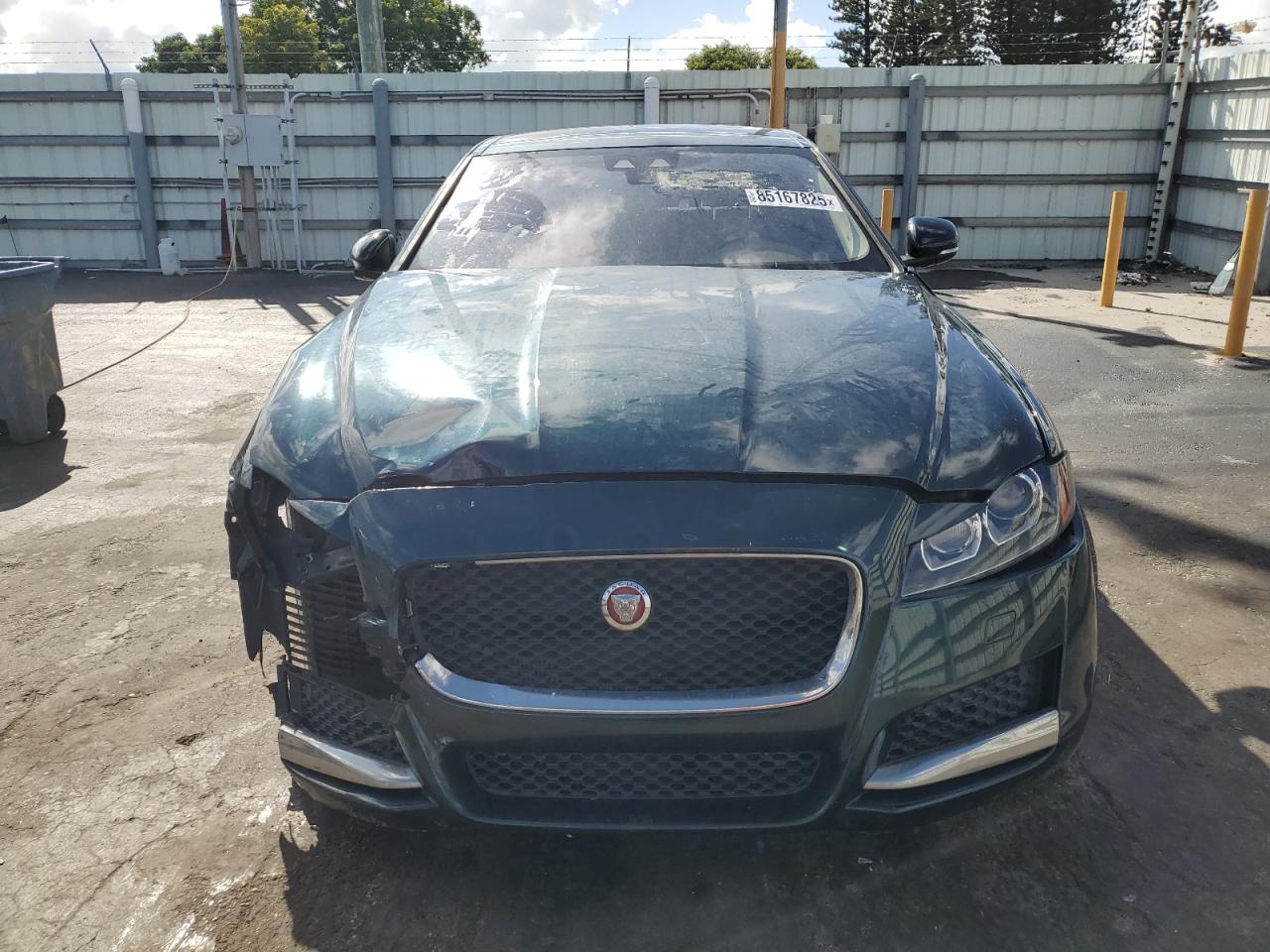 Jaguar XF Premium Image 2