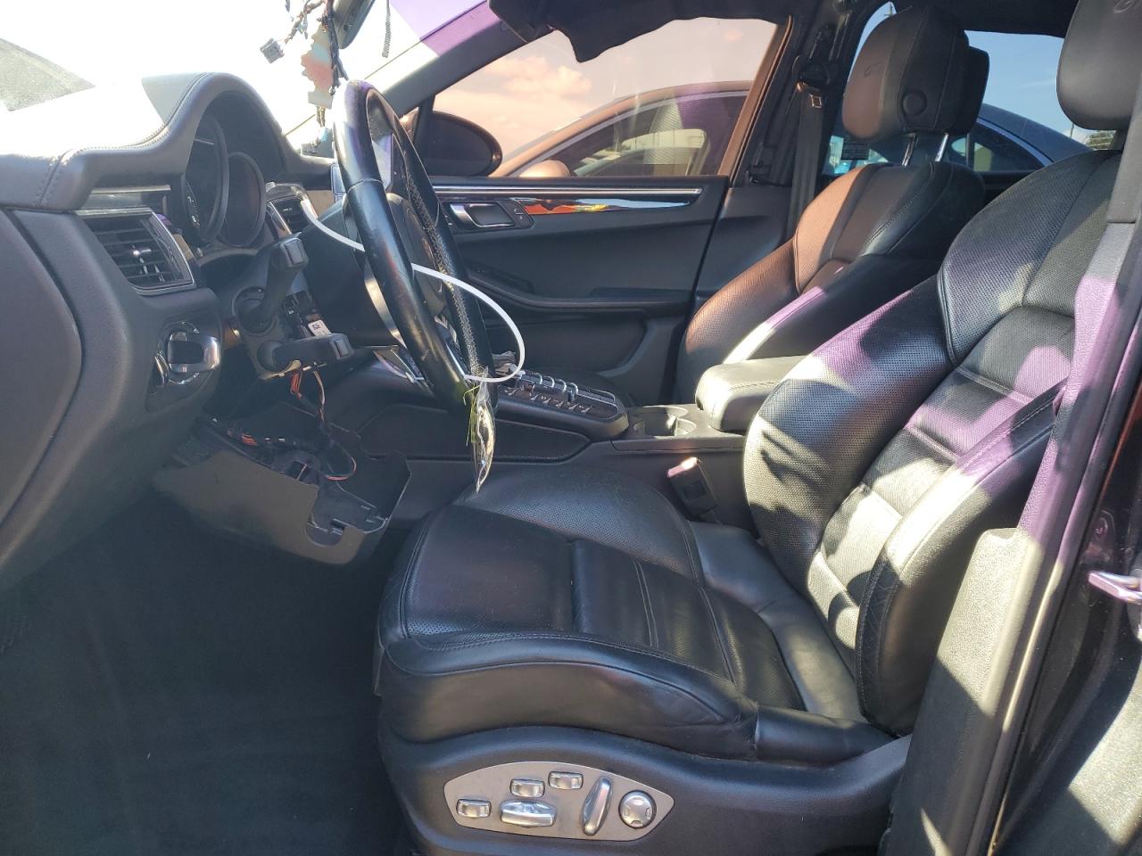 Porsche Macan Gts Image 2