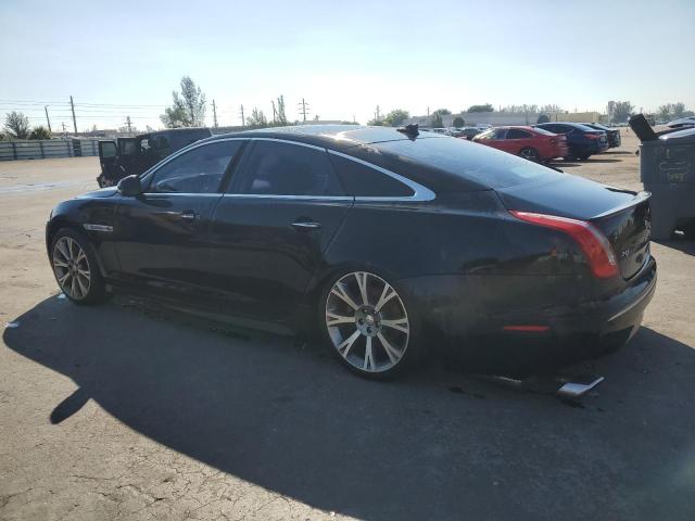 Jaguar XJ Image 4