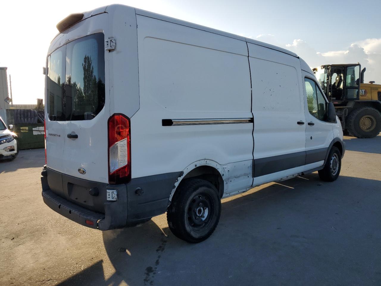Ford Transit T-250 Image 10