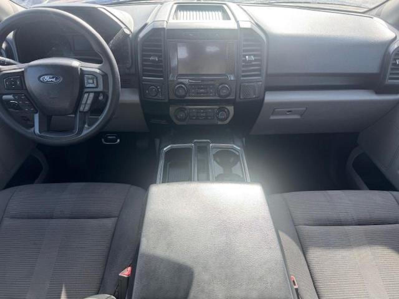 Ford F-150 Supercrew Image 10