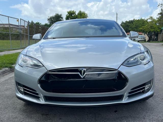 Tesla Model S Image 7