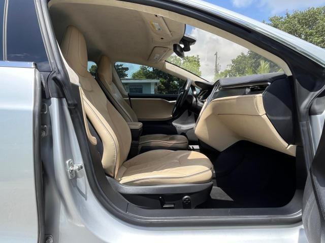 Tesla Model S Image 14