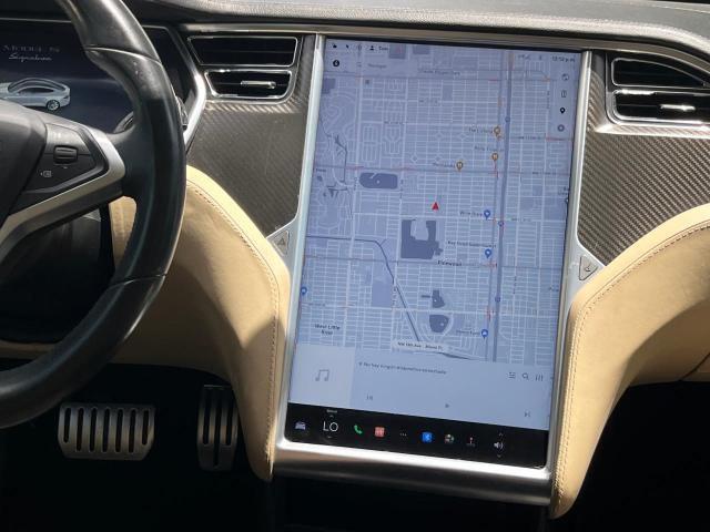 Tesla Model S Image 5