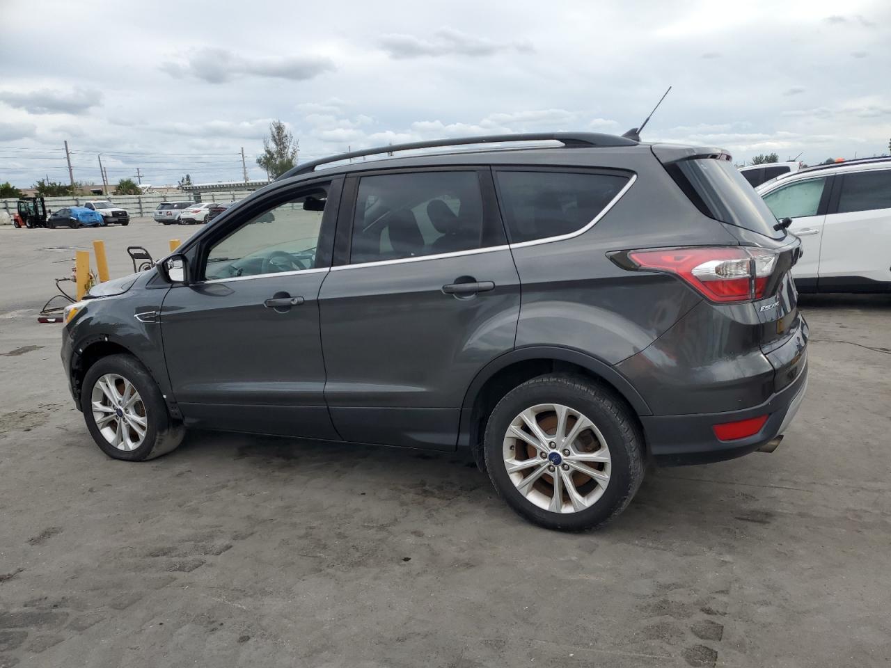Ford Escape Se Image 13
