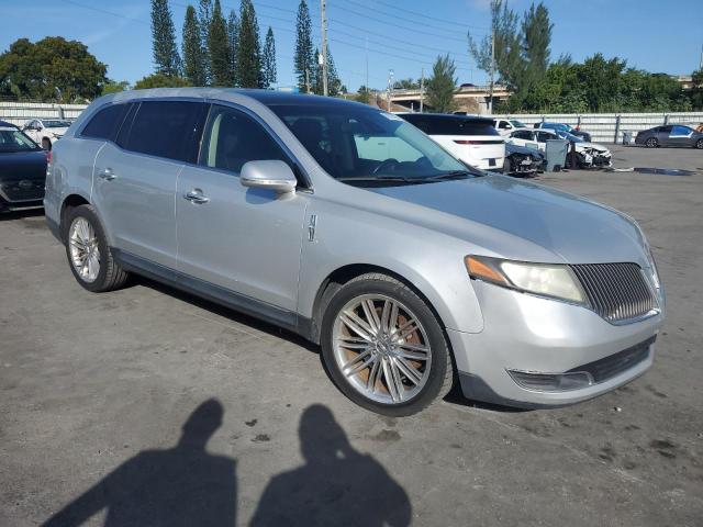 Lincoln MKT Image 10