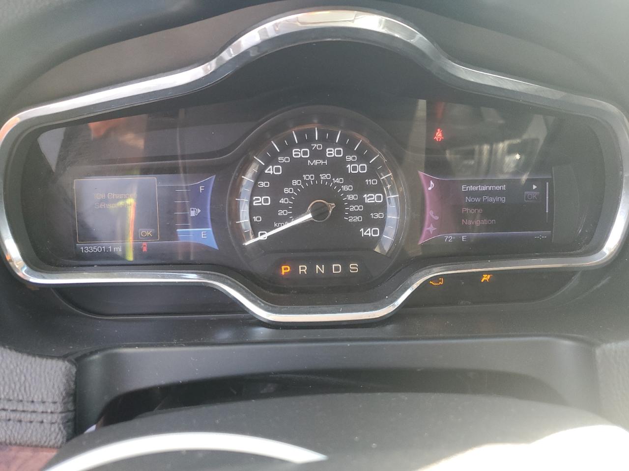 Lincoln MKT Image 11