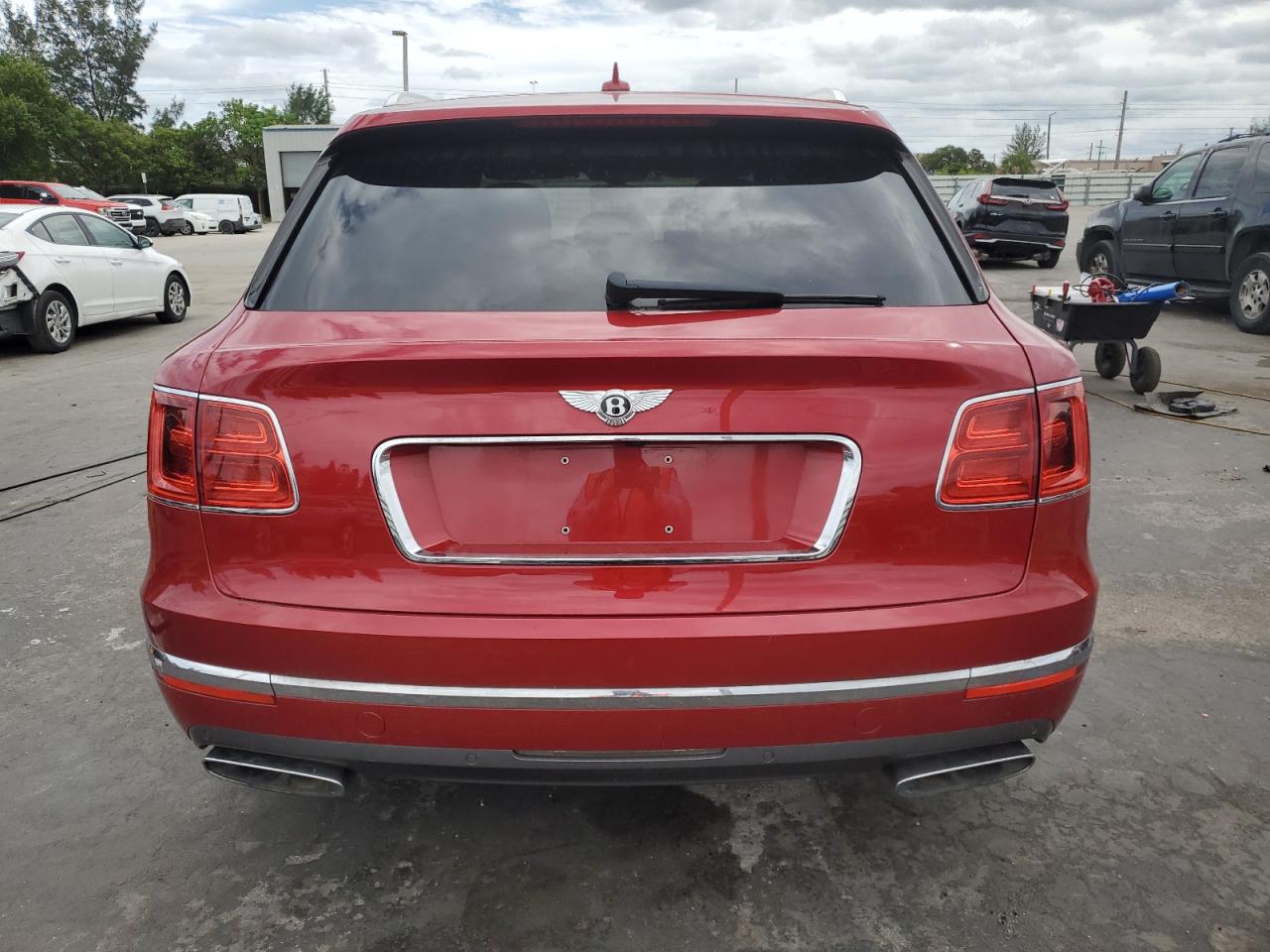 Bentley Bentayga Image 9