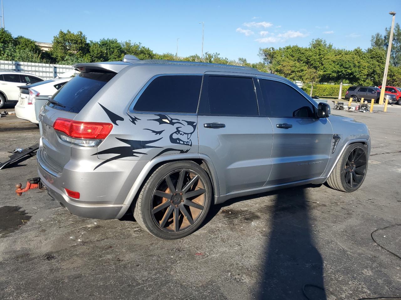 Jeep Grand Cherokee Overland Image 3