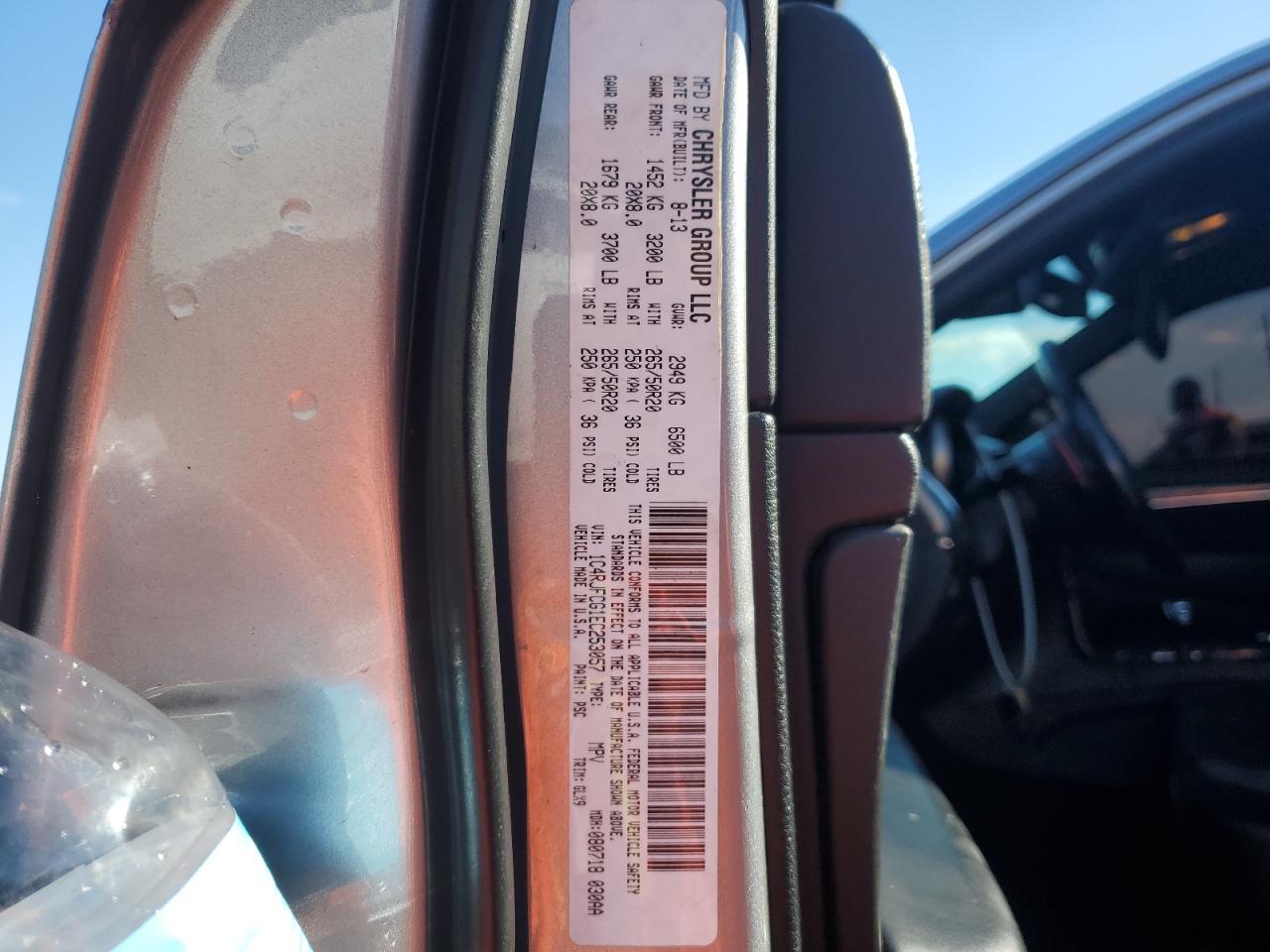 Jeep Grand Cherokee Overland Image 9