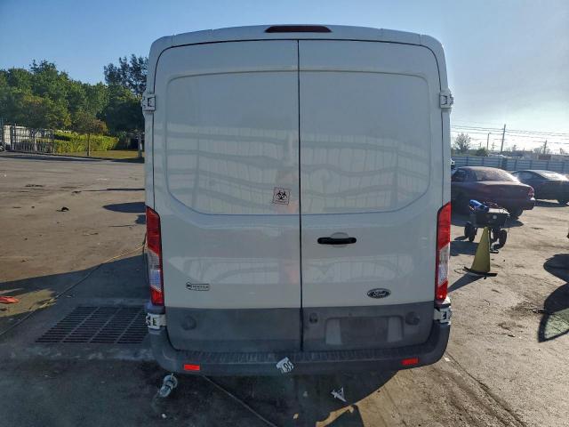 Ford Transit T-250 Image 11