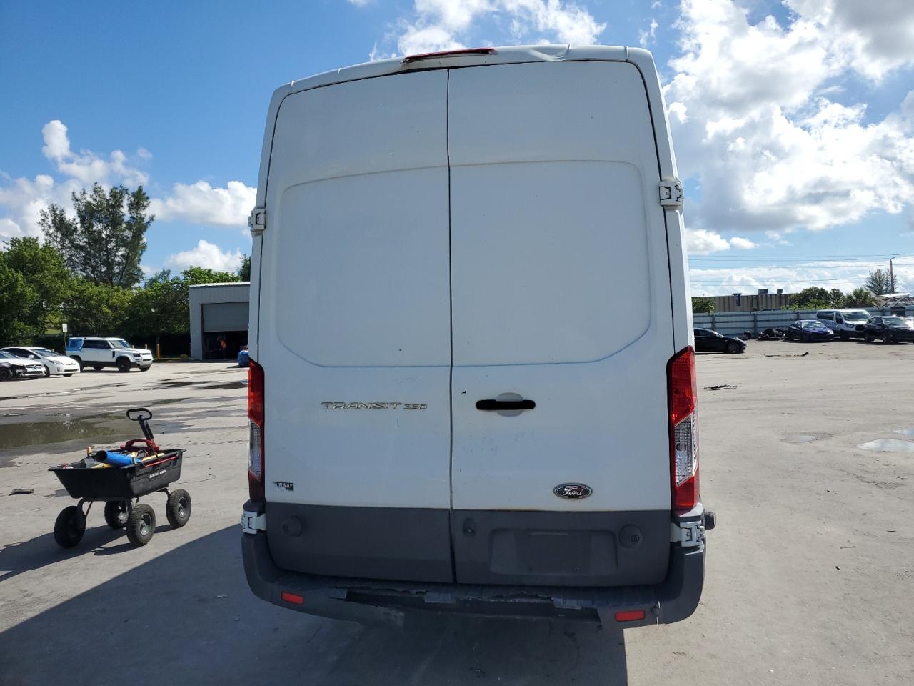 Ford Transit T-350 Image 3
