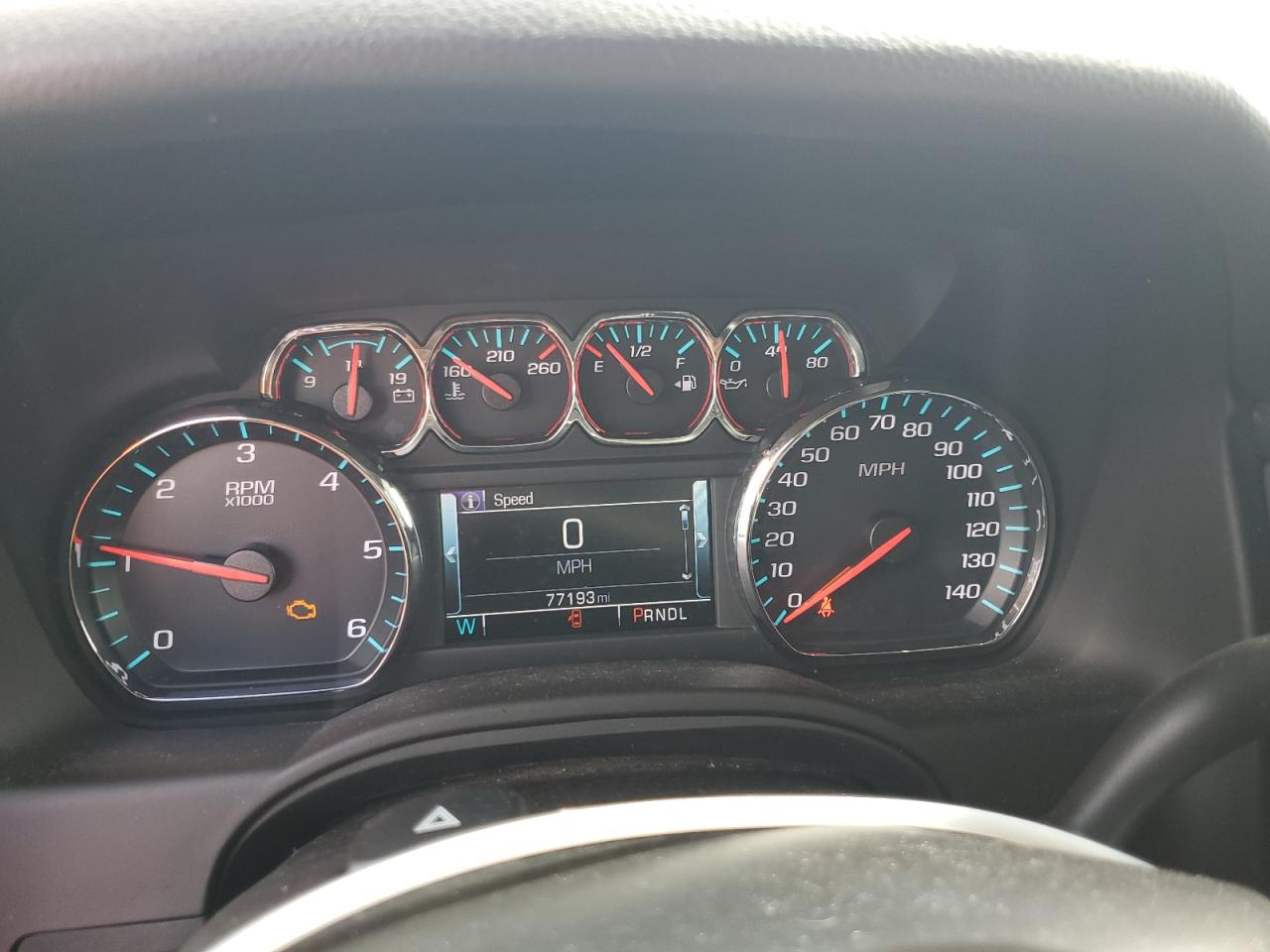 Chevrolet Suburban K1500 Lt Image 6