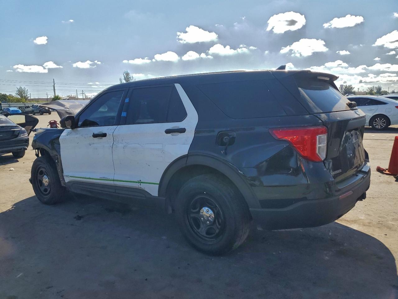 Ford Explorer Police Interceptor Image 2