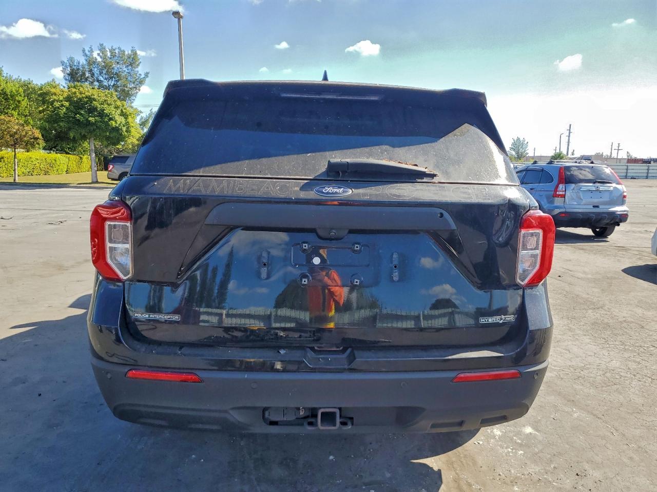 Ford Explorer Police Interceptor Image 7