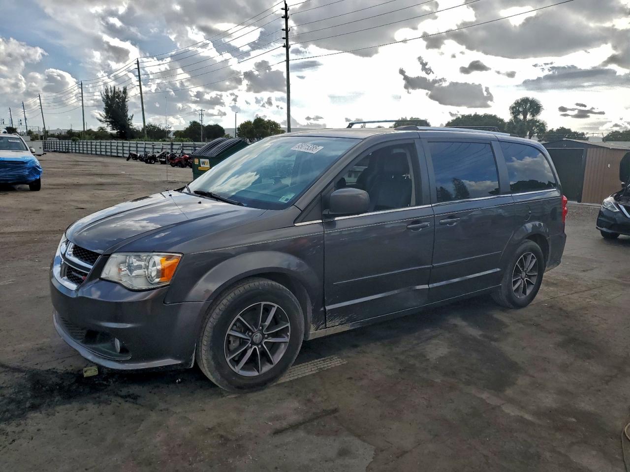 Dodge Caravan Sxt Image 1