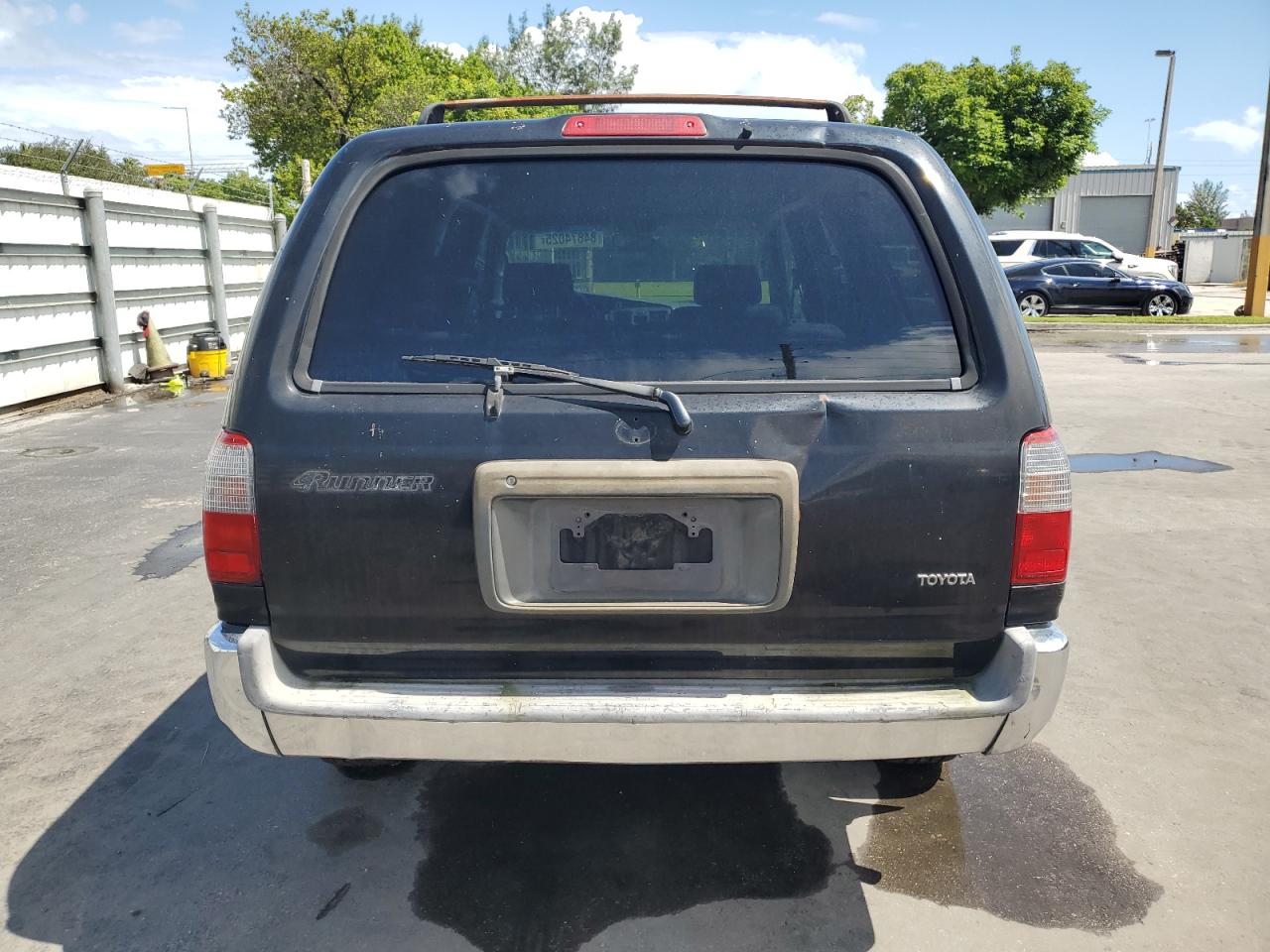 Toyota 4Runner Image 13