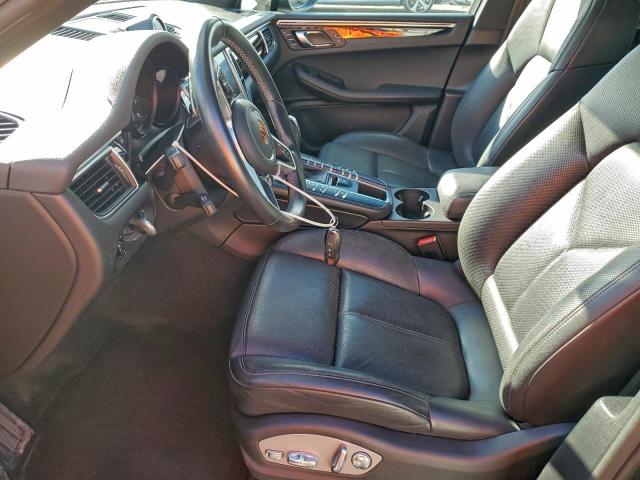 Porsche Macan Image 5