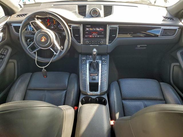 Porsche Macan Image 6