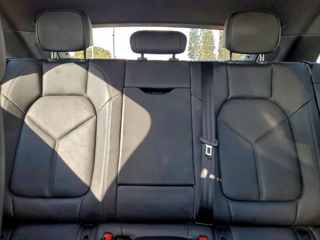 Porsche Macan Image 9