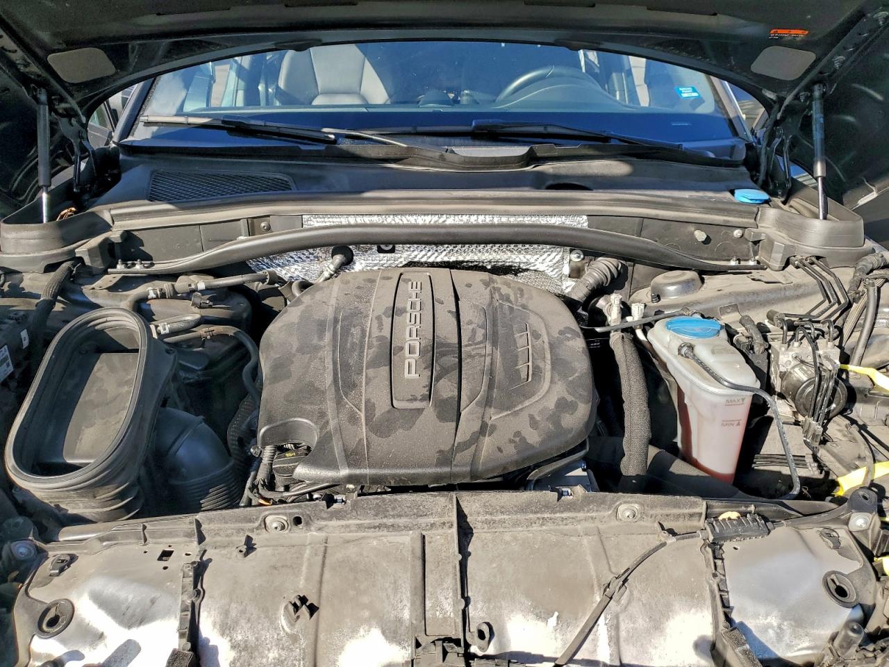 Porsche Macan Image 8