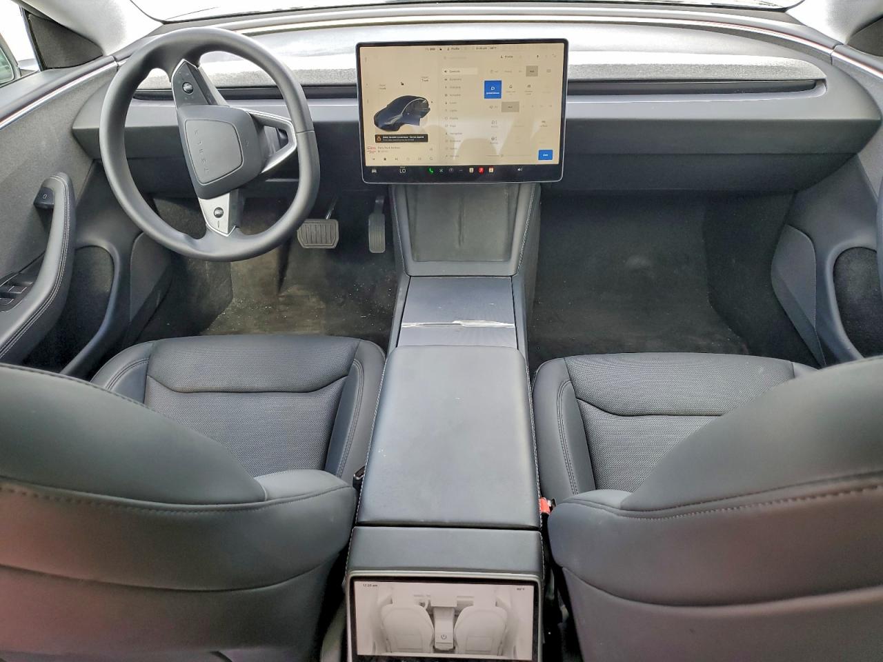 Tesla Model 3 Image 6