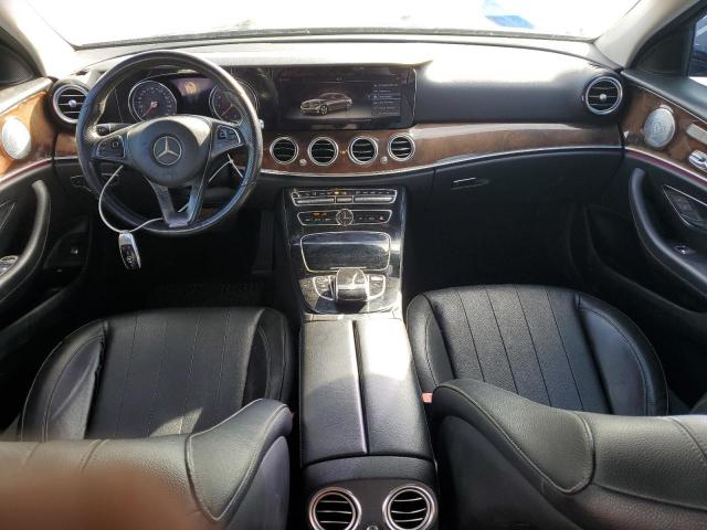 Mercedes-Benz E-Class 300 Image 10