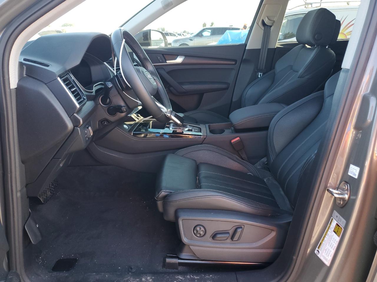 Audi Q5 Premium Plus 45 Image 11