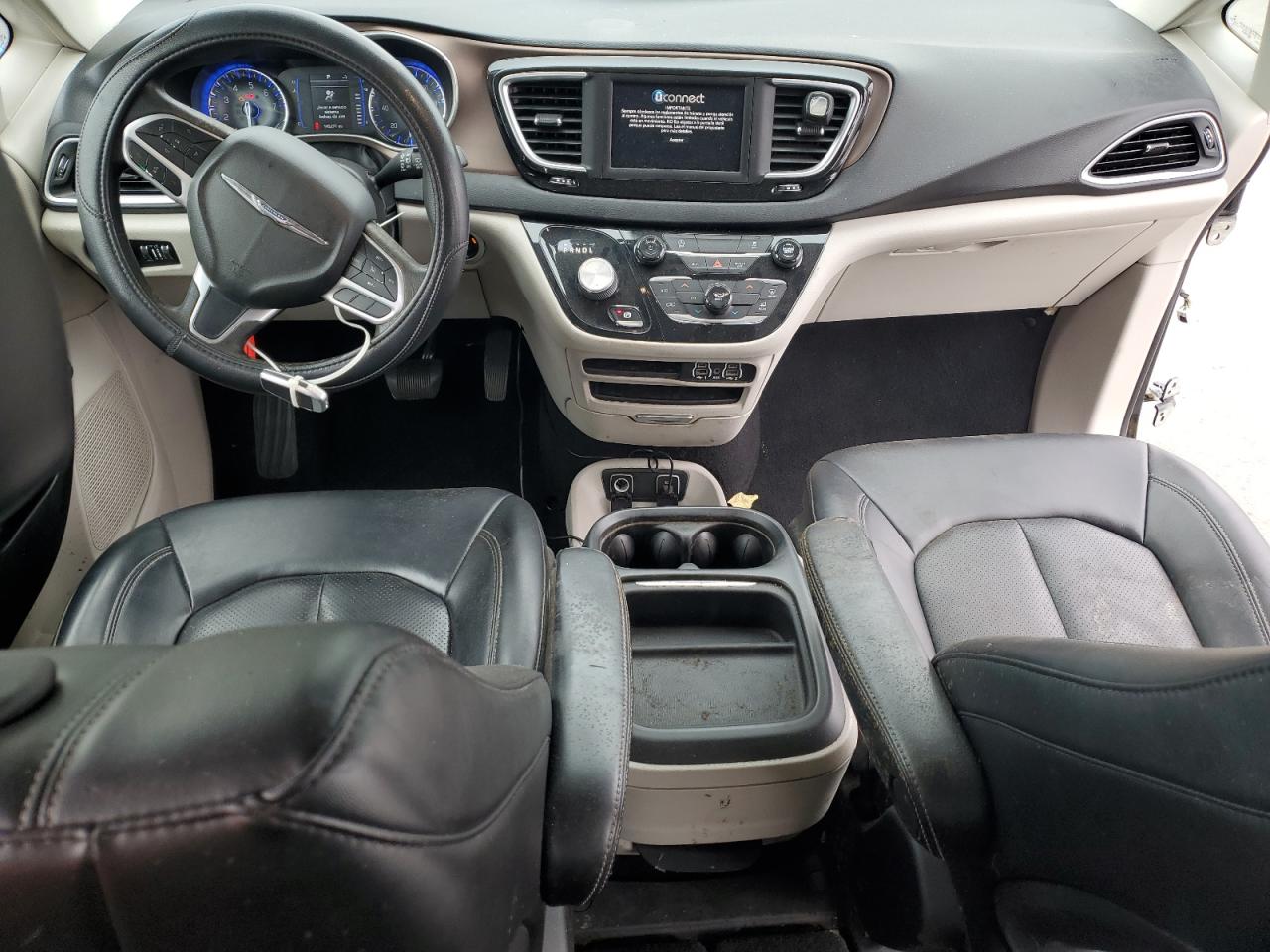 Chrysler Minivan Lxi Image 10