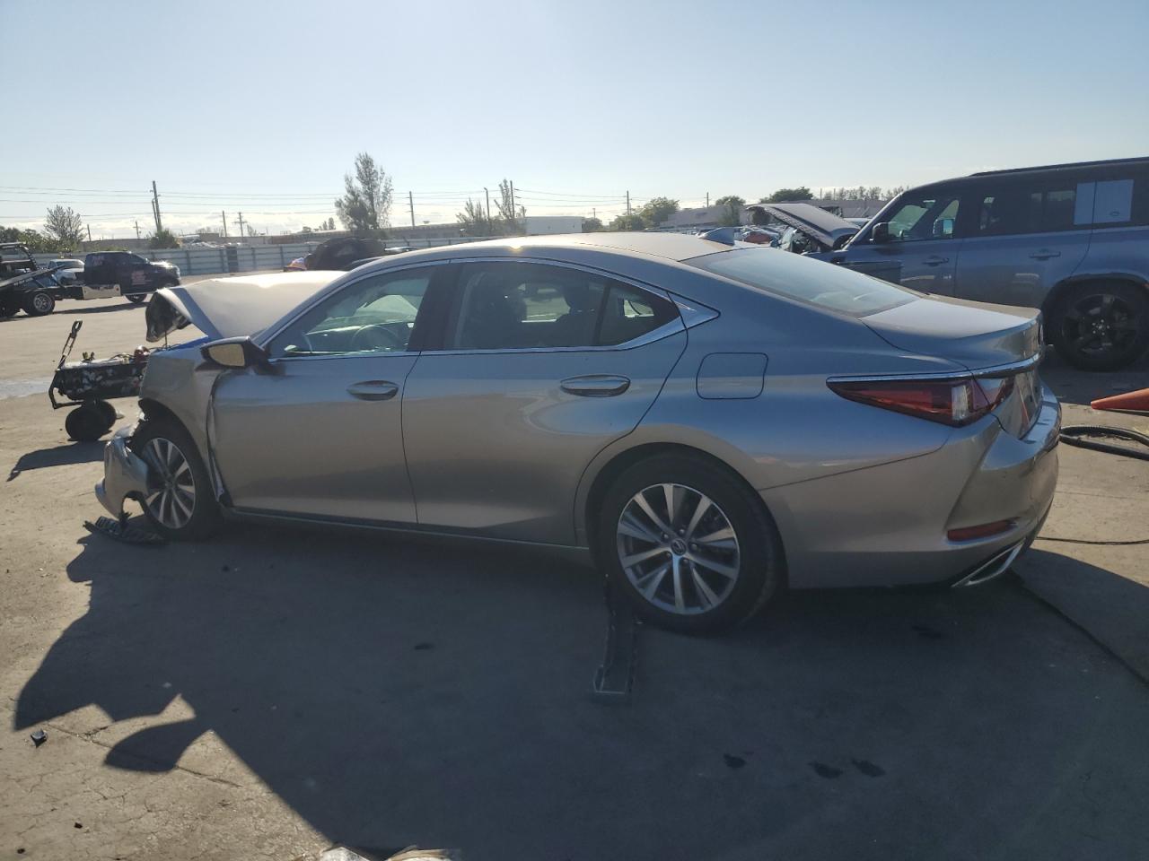 Lexus Es 350 Base Image 2