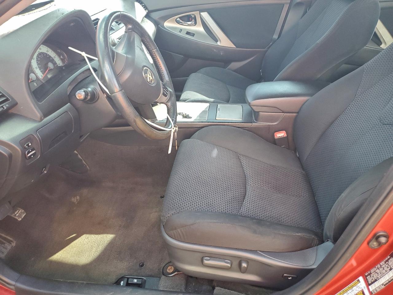 Toyota Camry Base Image 11