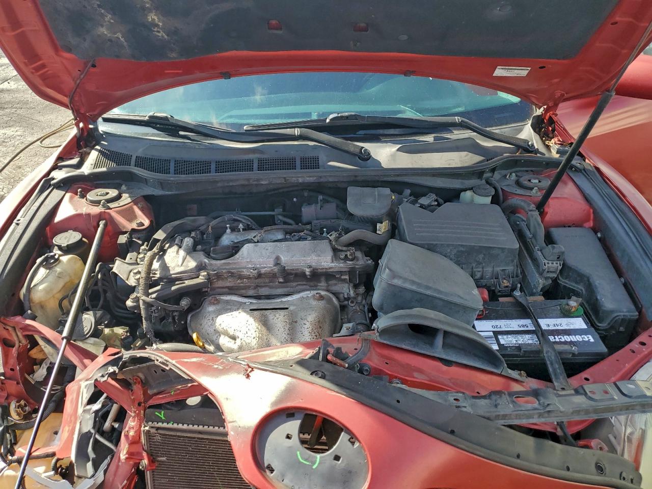 Toyota Camry Base Image 6