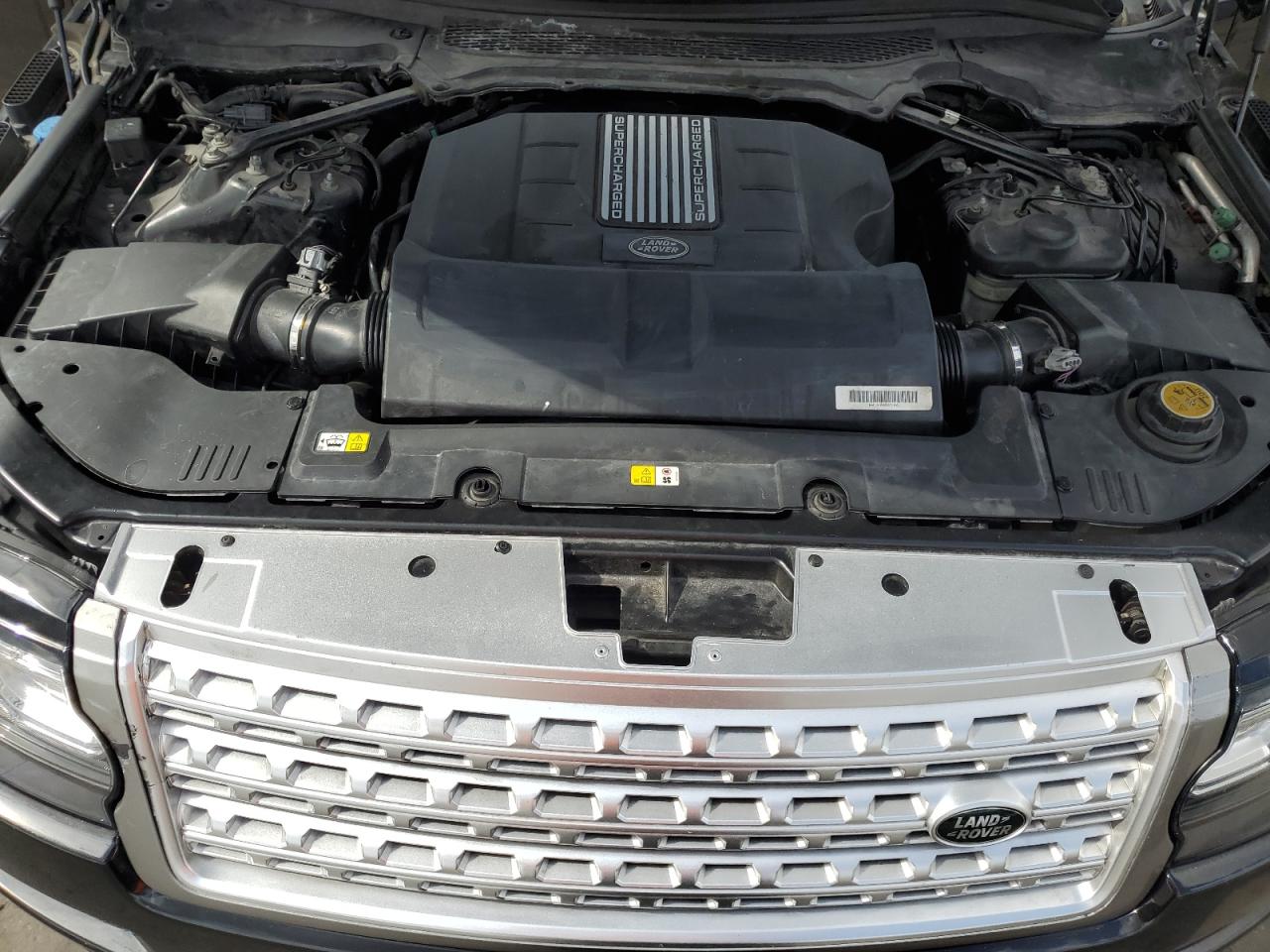 Land Rover Range Rover Supercharged Image 13